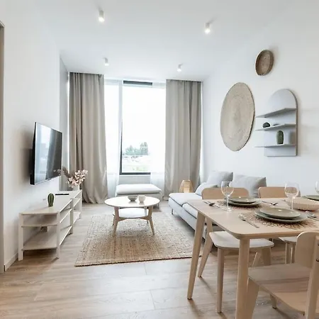 Slovakia Chalupkova Downtown Retreat * Братислава